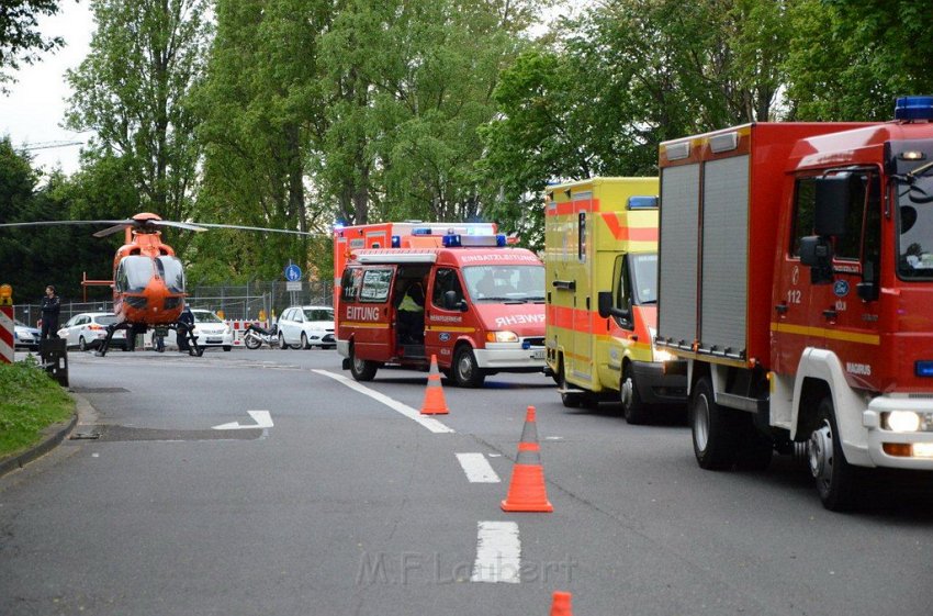 VU Krad PKW Koeln Merkenich Edsel Ford Str P13.jpg
